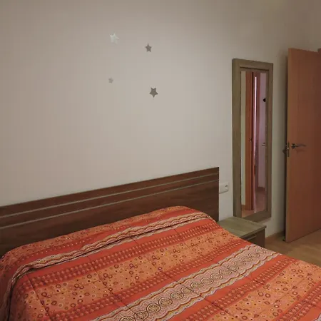 Casco Historico De 카라타유드